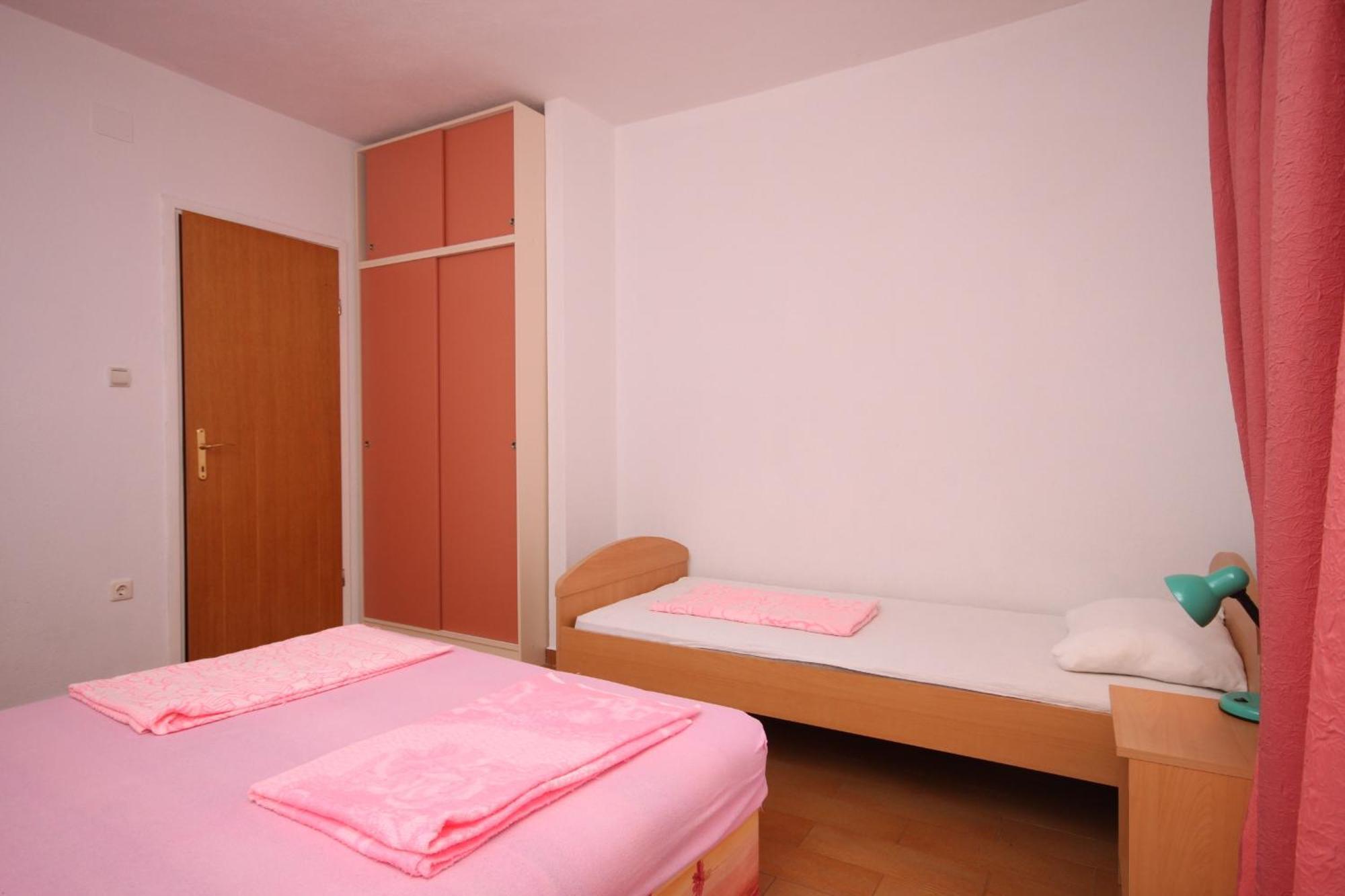 Apartments With A Parking Space Zivogosce - Porat, Makarska - 6700 Igrane Zimmer foto